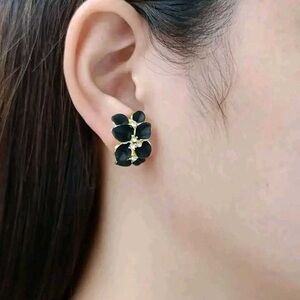 Chic and colorful gold-plated earrings